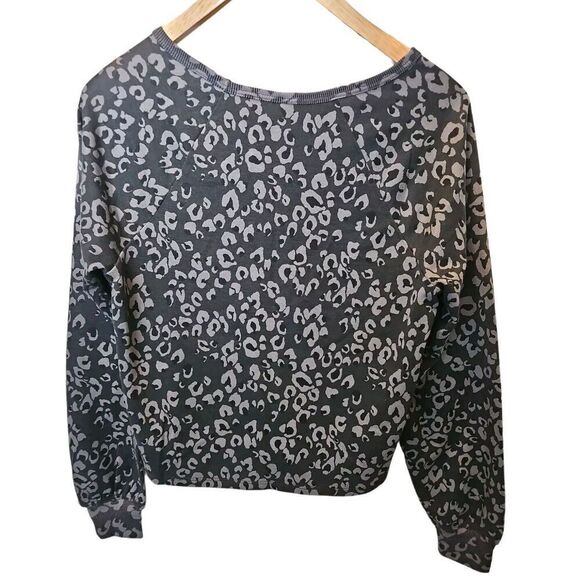 Wildfox Black Leopard Print Pullover Long Sleeve Sweatshirt Womens Size Small - Picture 2 of 5